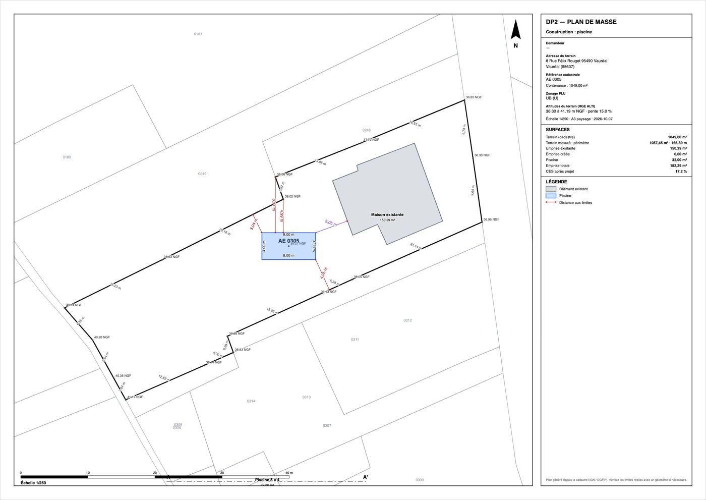 Exemple de plan de masse généré : parcelle, maison existante, piscine et cotes aux limites, à l'échelle